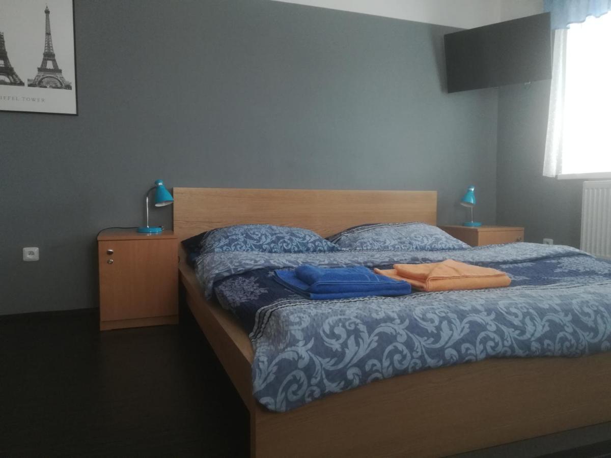 Penzion 411 Solnice Luaran gambar